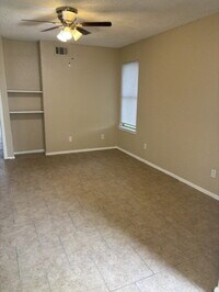 Building Photo - "Charming 2-Bed, 2-Bath in Haltom City – 901 Sq!"