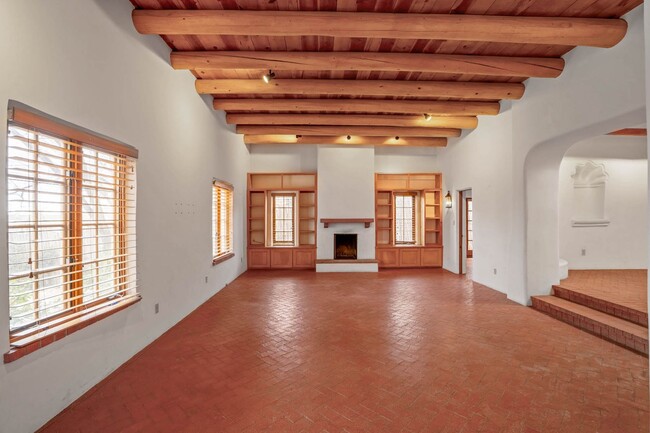 Building Photo - Step Into An Authentic Santa Fe Experience!