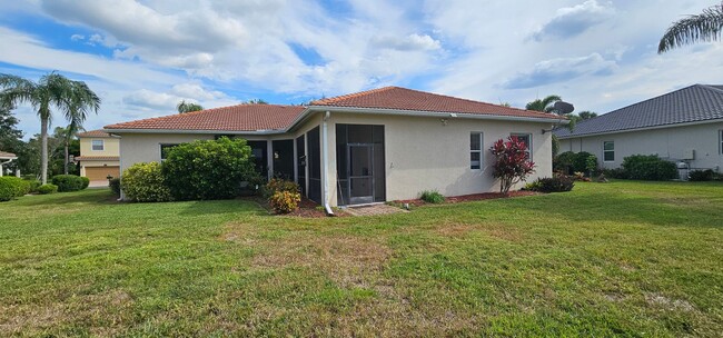 Building Photo - 4 Bedroom, 3 Bath Lakefront Home with 3-Car Garage in Stoneybrook at Gateway