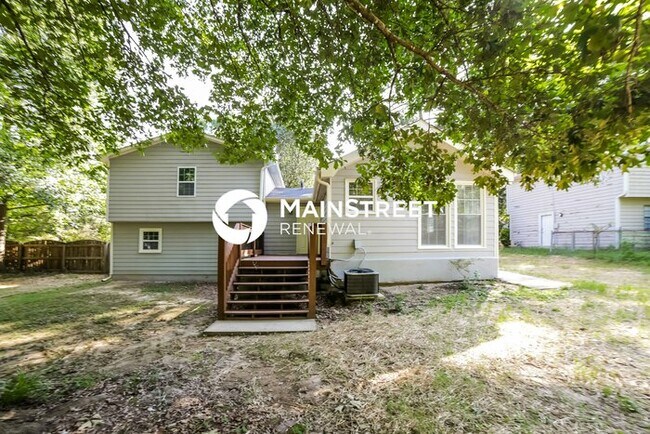 Building Photo - 3 Bedroom Pet-Friendly Home in Powder Springs, GA with Main Street Renewal