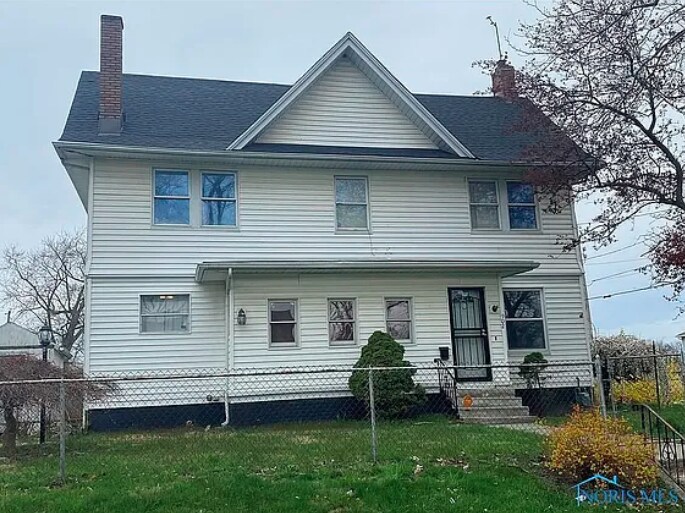 Primary Photo - 902 Prospect Ave