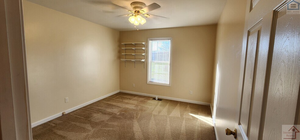Building Photo - 3429 WJ Robinson Rd