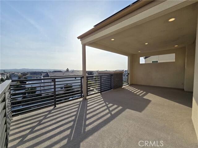 Building Photo - 179 Yugen