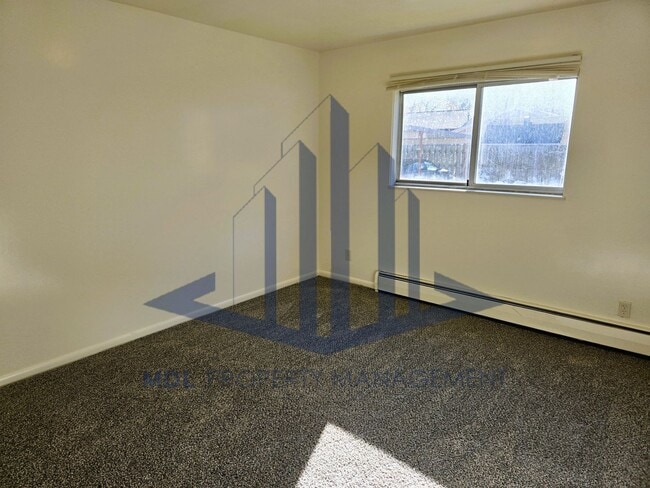 Building Photo - 2207 Weiss St