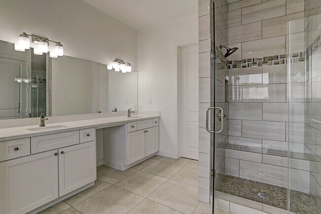 Building Photo - 1402 Eberhard St