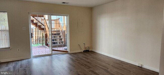 Building Photo - 43660 St Helena Terrace