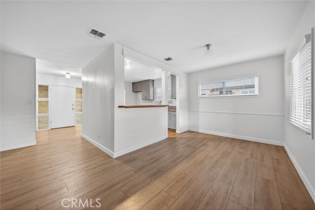 Building Photo - 4020 N Woodgrove Ave