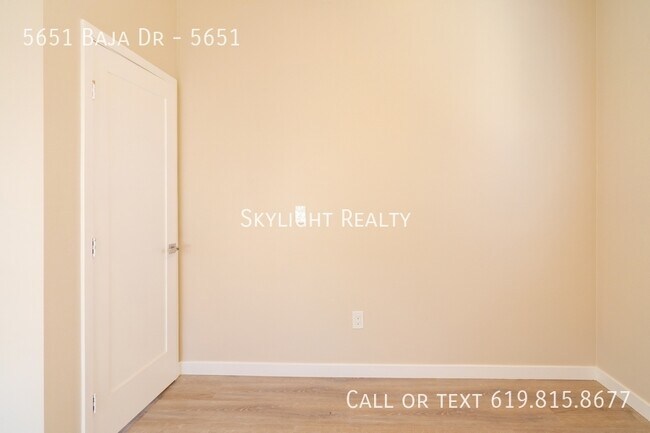 Building Photo - 5651 Baja Dr