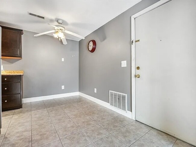 Building Photo - 1573 Braley Rd