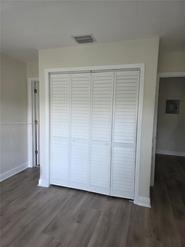 Building Photo - 30 Phoenetia Ave