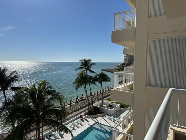 Building Photo - Merida