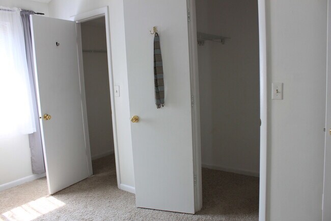 Building Photo - 140 Green Turtle Ln
