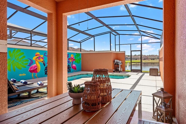 Building Photo - 8928 Cuban Palm Rd