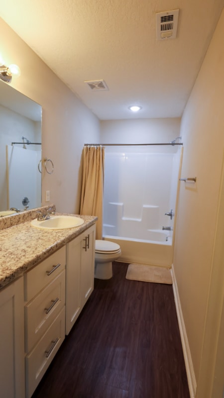 Building Photo - 122 Villa Rd