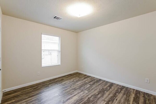 Building Photo - 5738 Long Arbor Ln