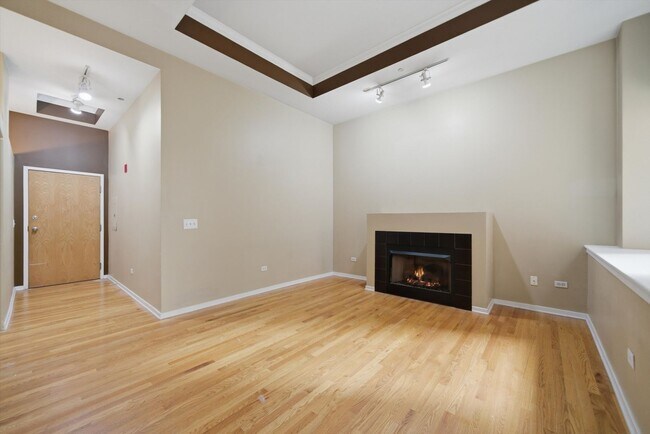 Building Photo - 208 W Washington St