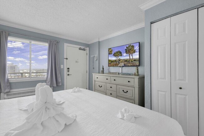 Building Photo - 2001 S Ocean Blvd