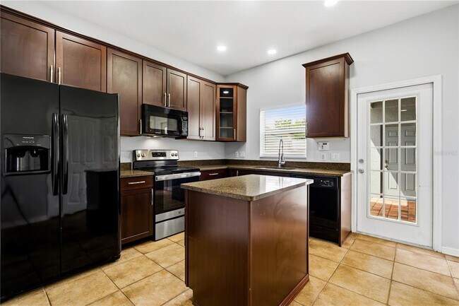 Building Photo - 6364 Lake Smith Cir