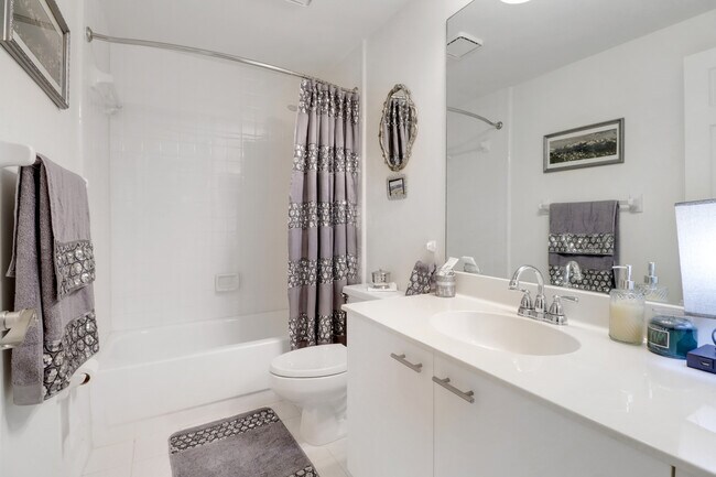 Building Photo - 2820 Citrus Lake Dr