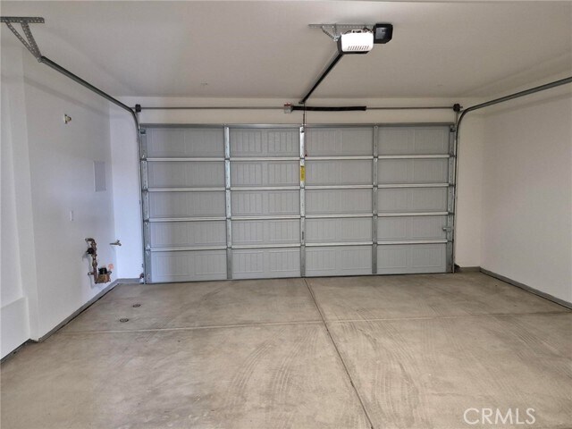 Building Photo - 4233 E Rincon St