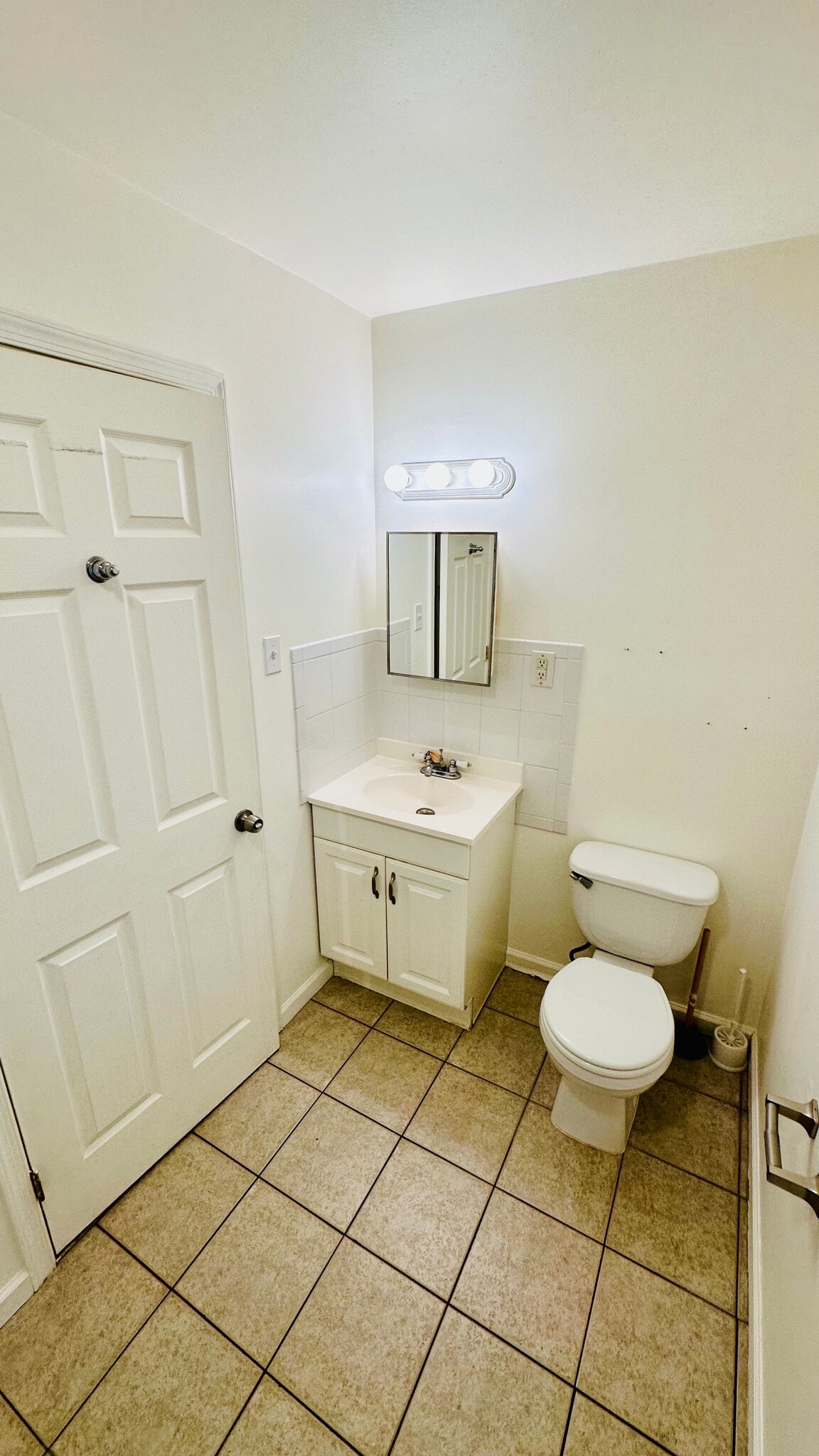 Building Photo - 70 E Cleveland Ave