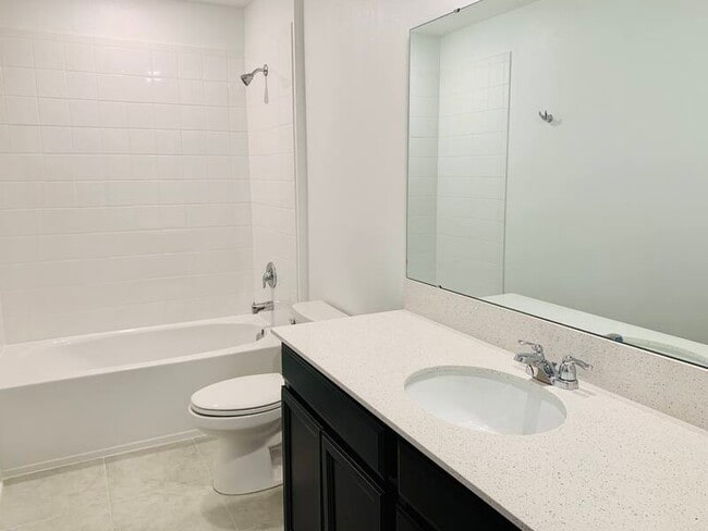 Building Photo - 843 Grant St