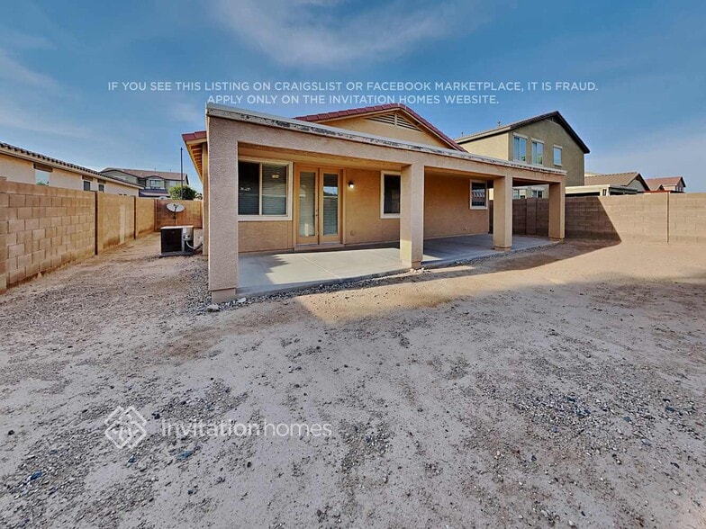 Building Photo - 17625 W Lilac St