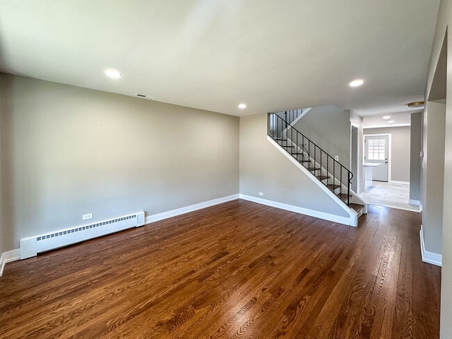 Building Photo - 4233 N Odell Ave