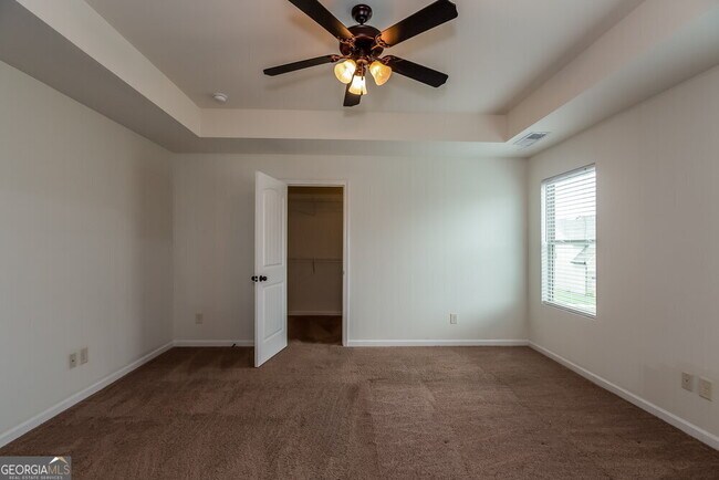 Building Photo - 3563 Walking Stick Way NE