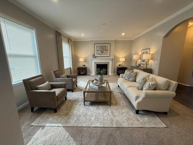 Building Photo - Single Family Home