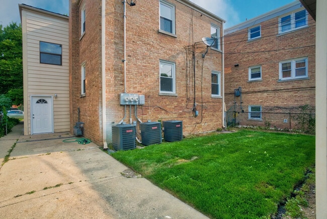 Building Photo - 4831 Kirk St