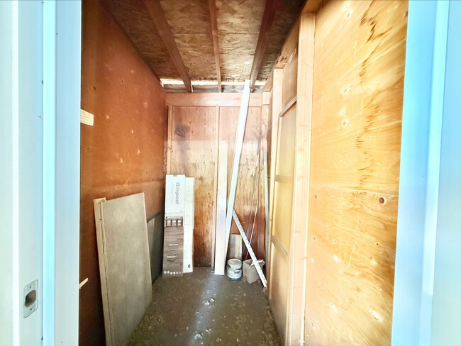 Building Photo - Beautiful One-Bedroom Condo near the Heart of Downtown SLC!