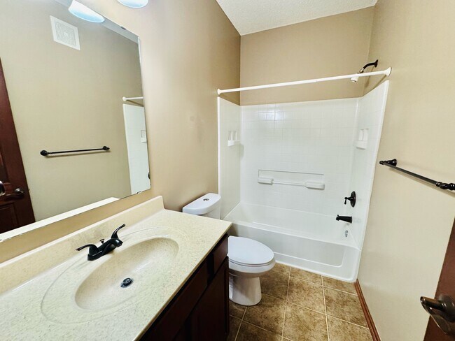 Building Photo - 18893 97th Pl N