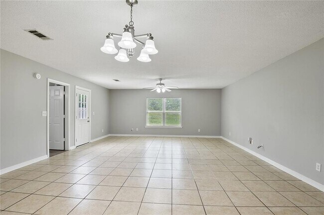 Building Photo - 1137 Clairise Ct