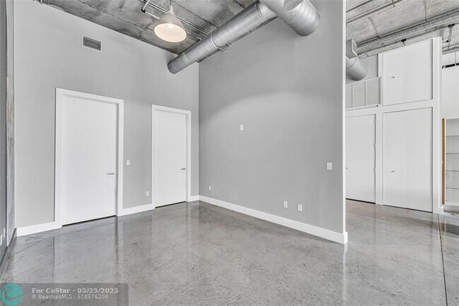 Building Photo - 434 NW 1st Ave