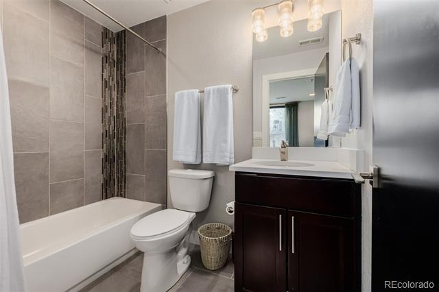 Building Photo - 5757 W 17th Ave