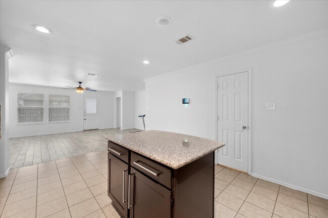 Building Photo - 2624 Grand Gulf Rd