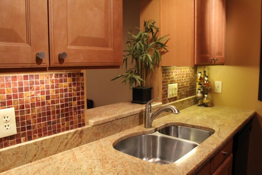 Kitchen - 903 Quail Meadows Ct