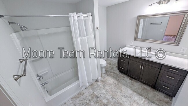 Building Photo - Beautiful Private Ranch House - Stream, Ya...