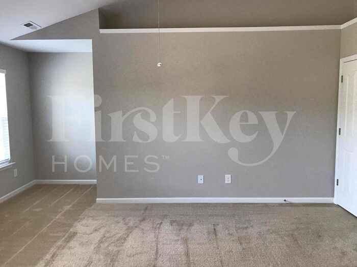 Building Photo - 5972 Odenton Ln