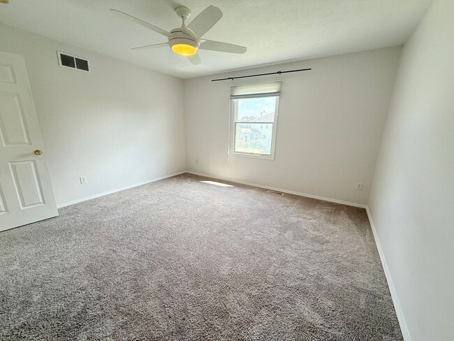 Building Photo - Photos Coming Soon – 3 Bedroom, 3.5 Bathro...