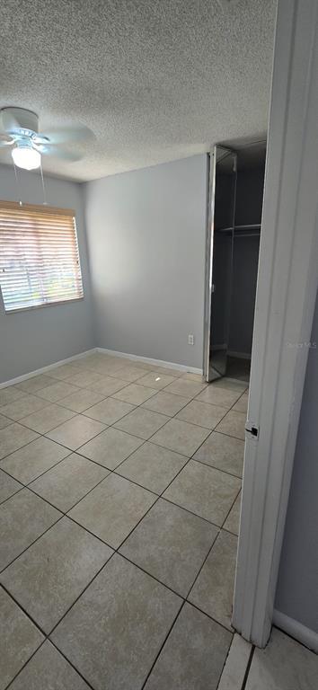 Building Photo - 1127 Spring Meadow Dr