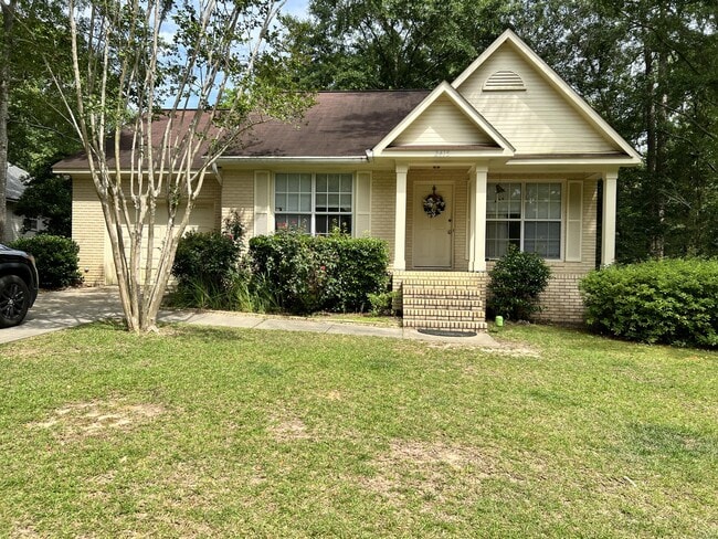 Building Photo - 2415 Stonewood Dr