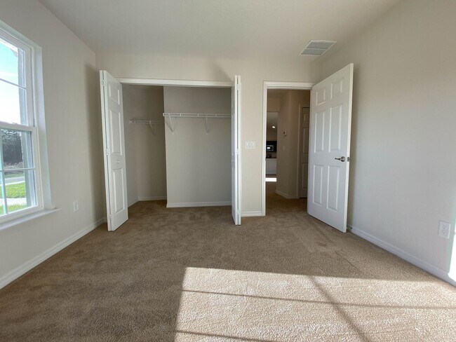 Building Photo - 13377 SW 86th Ave
