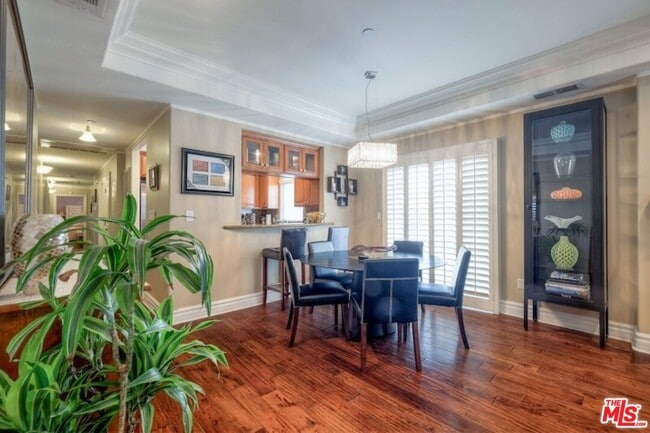 Building Photo - 11578 Iowa Ave