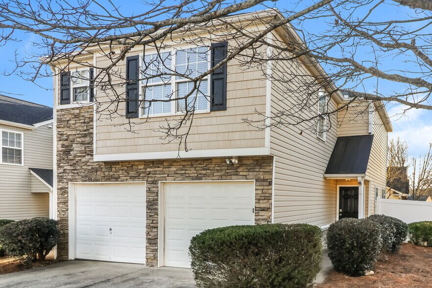 Building Photo - 112 Nacoochee Way