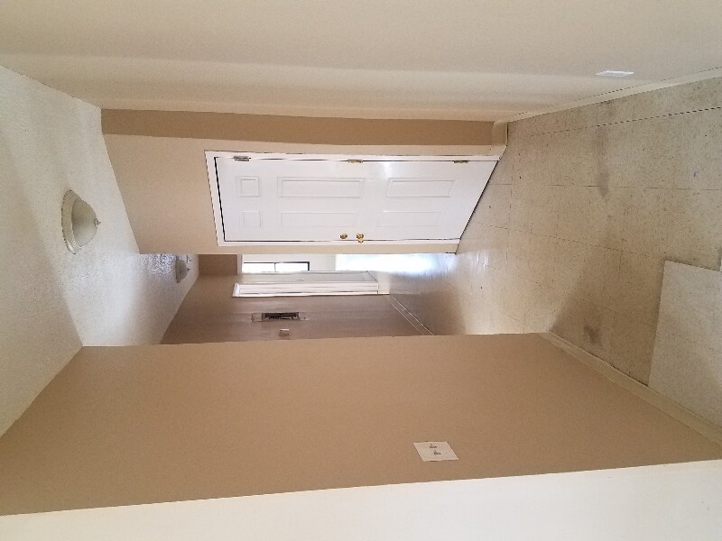 Building Photo - 3 Putnam Heights