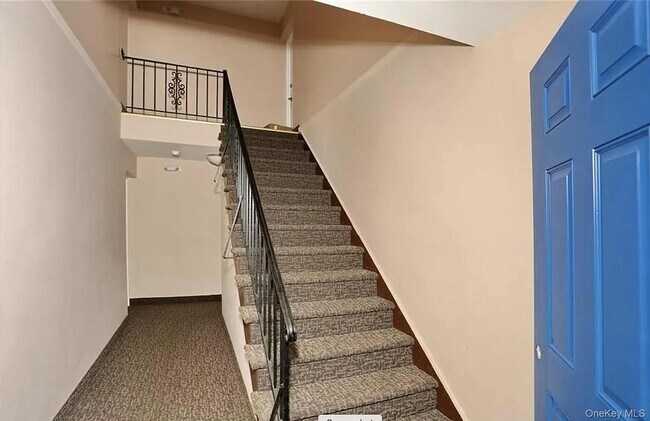 Building Photo - 100 Dowd St