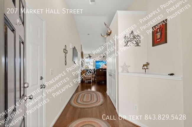 Building Photo - 207 Market Hall St