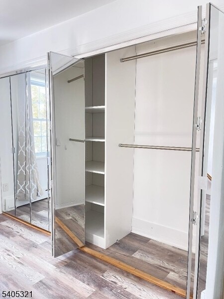 Building Photo - 3 Meadow Dr